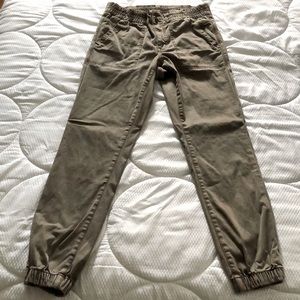 American Eagle olive green suede stretch jogger pants